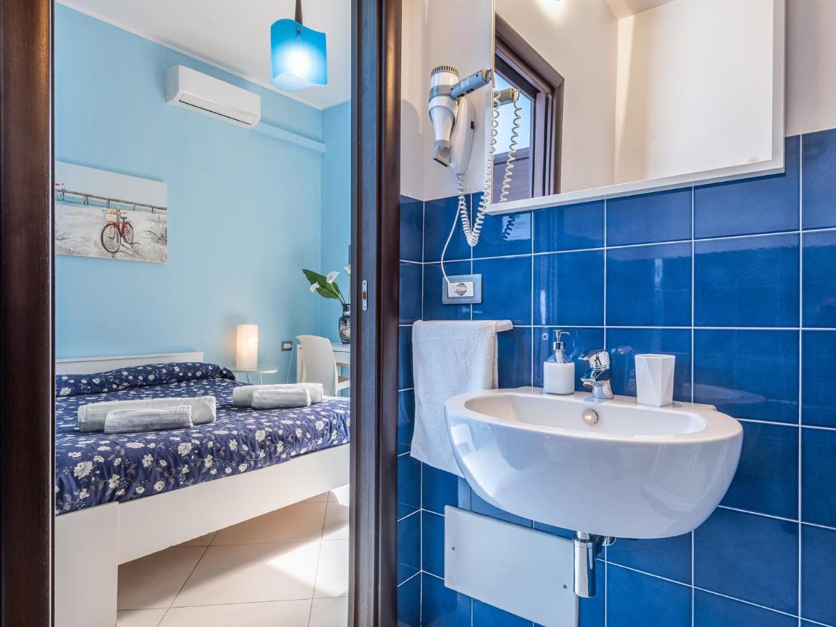 Thanit Rooms Cagliari Exteriör bild