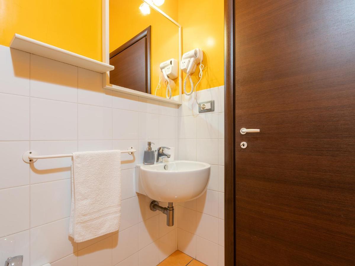 Thanit Rooms Cagliari Exteriör bild