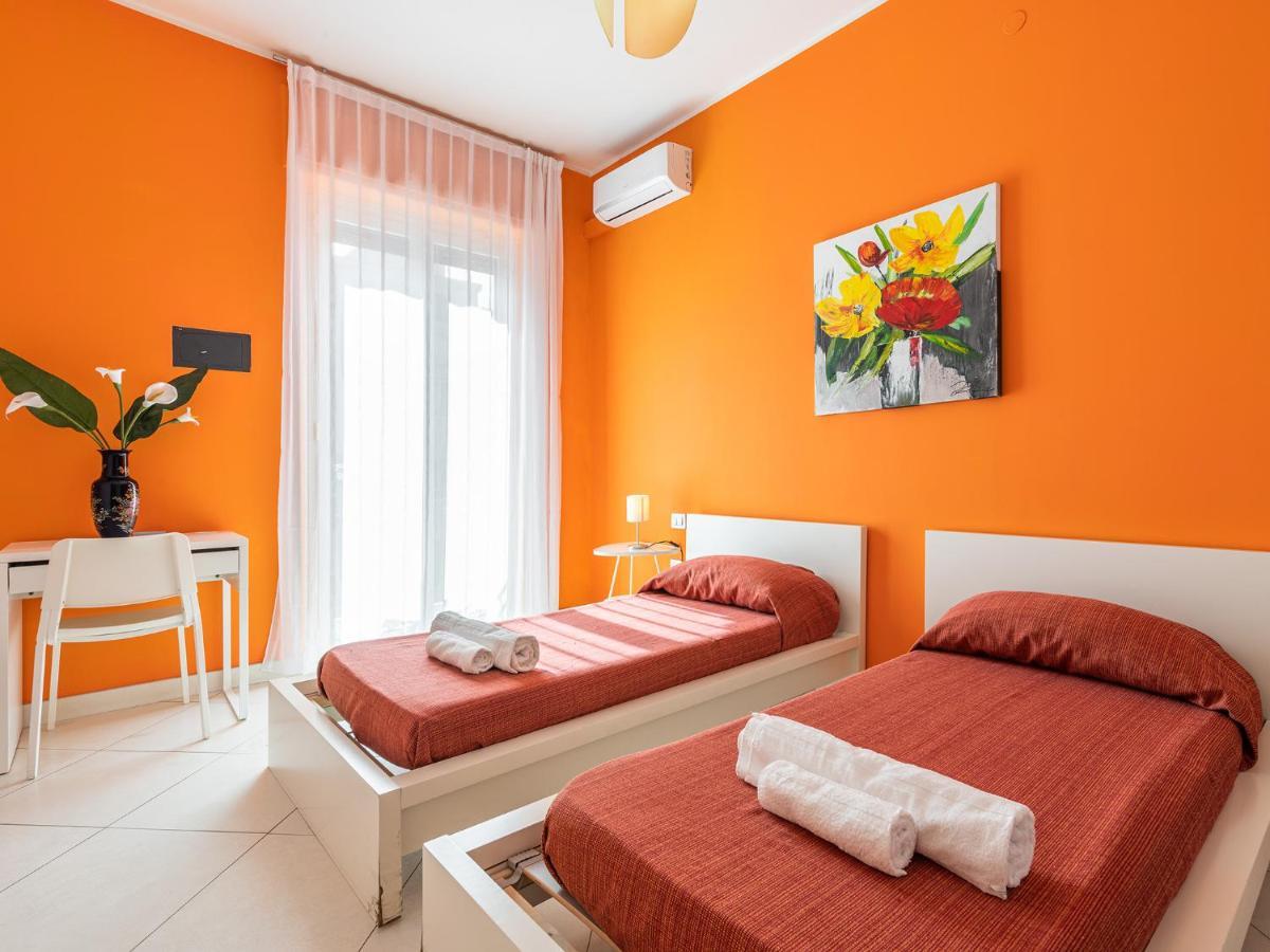 Thanit Rooms Cagliari Exteriör bild