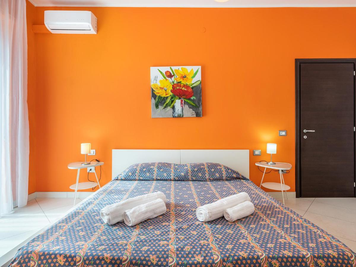 Thanit Rooms Cagliari Exteriör bild